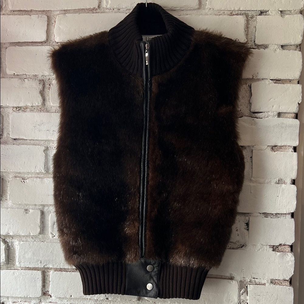 Faux Fur Brown Vest with Black Trim zip up winter ribbed